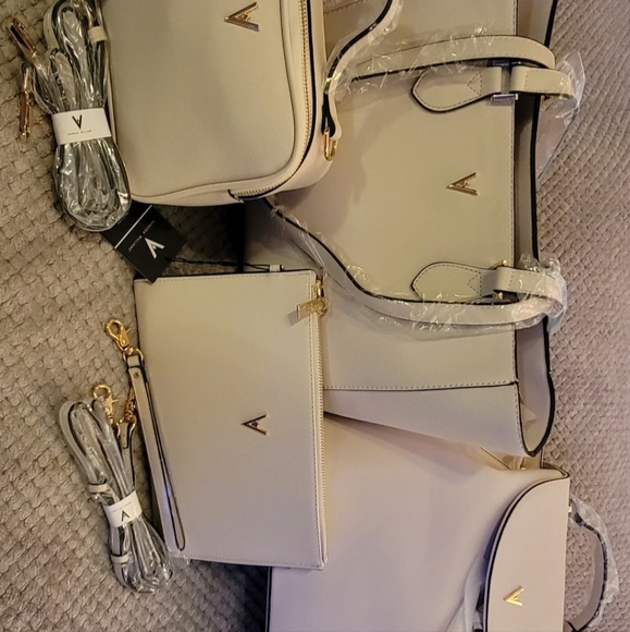 Vanessa Williams handbag collection.. brand new with tags - Picture 2 of 16